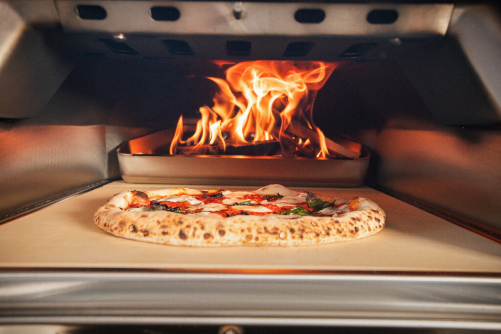 OONI Karu 16 Holz Pizzaofen – Neapolitanische Pizza backen mit echten Holzflammen bei 500°C
